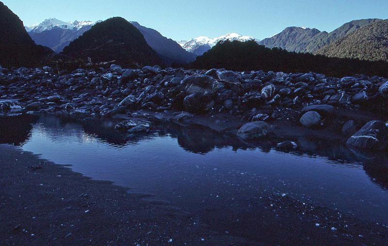 WT 0200 043-06 New Zealand.jpg